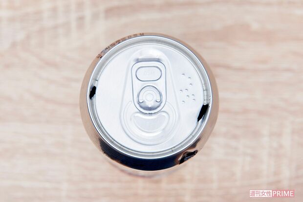 穴を2つあける△　撮影／山田智絵