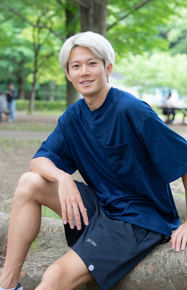 三津家貴也さん●筑波大学大学院修了。現在は、SNS総フォロワー数100万人以上のランニングアドバイザーとして、走ることの楽しさや魅力を発信。モデルやインフルエンサーとしても活躍中。※画像をクリックするとInstagramにジャンプします。