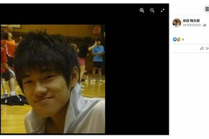 岸田翔太郎元総理秘書官がFacebookに投稿した写真