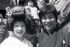 1978年、池波志乃と結婚式を挙げた中尾さん