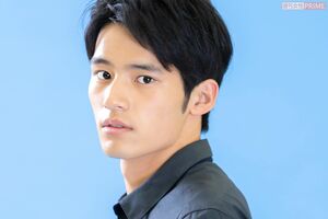 岡田健史　撮影／佐藤靖彦