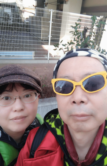 18歳下の妻・由紀さんと南部虎弾さん