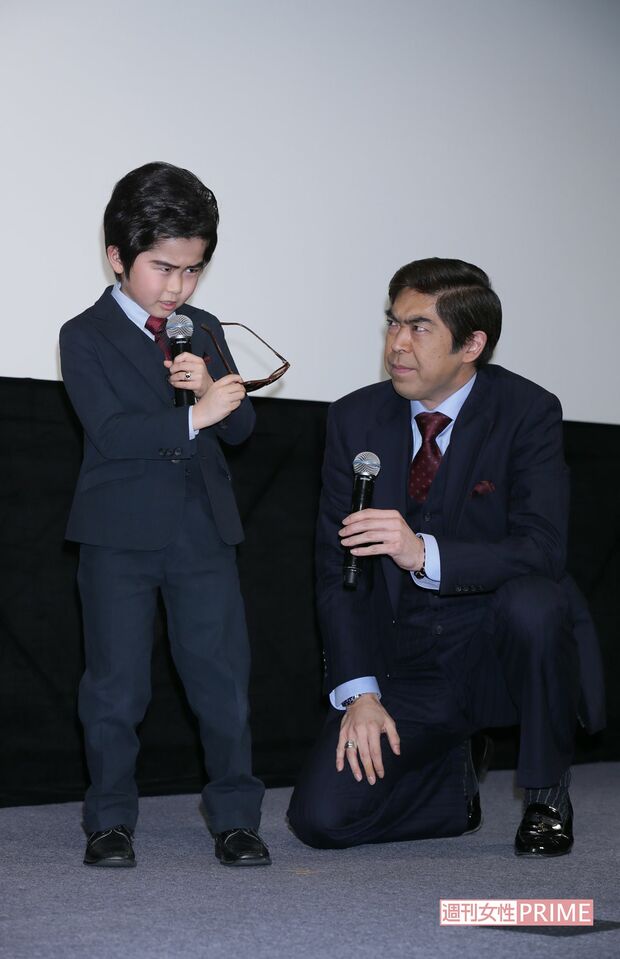 映画『コドモ警察』『雪印 こんがり焼けるとろけるスライス』チーズのコラボCM、お披露目イベント（'13年）