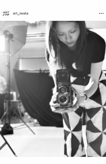 カメラマンを担当した二階堂ふみ（ARTイワタのインスタグラムより）