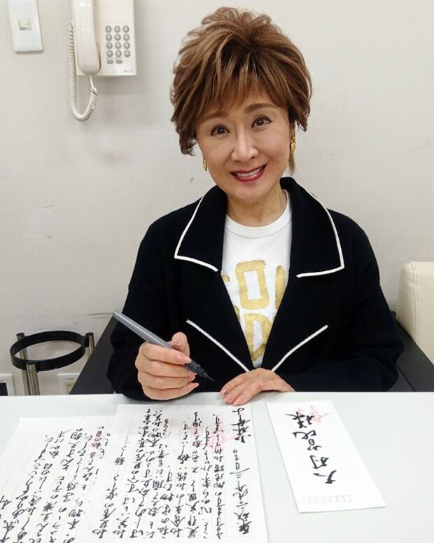 小林幸子さん◎こばやし・さちこ。「大村崑師匠の『とんま天狗』にゲストで呼ばれたときは感激でした。テーマソングも歌えるほどのファンでしたから」