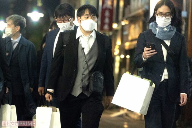 空気階段・水川かたまりの結婚式　(左から)エレガント人生中込悠、ふりいくっ！富田、ガーリィレコード高井佳佑、ウーピーウーピー吉川きっちょむ