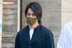 3月下旬、都内を歩く山下智久