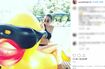 プールで水着姿のユッキーナ（本人のインスタグラムより）