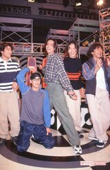 人間の限界に挑戦する新バラエティー番組として'95年に誕生した『鉄腕!DASH!!』（現在の『ザ!鉄腕!DASH!!』）。'00年にはDASH村の名企画が。東日本大震災以降、場所を公表し“福島DASH村”と呼ぶようになった