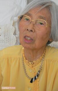 改憲を危惧する岡田さん。「じっとしていると戦争が起きてしまう」と、署名活動なども行っている