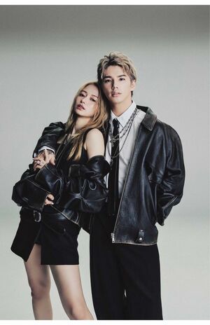 MYFIRSTSTORYのHiro（右）と結婚した山本舞香（山本舞香のXより）