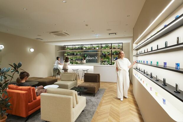 『X_VISION inspired by Ploom X』2階はショップエリアに