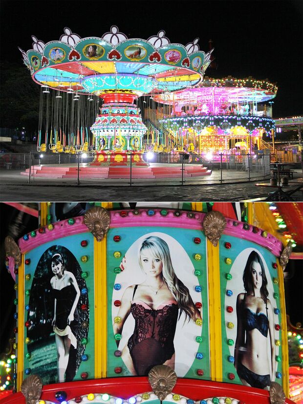 セクシーだけど脈絡がない写真が飾られている回転ブランコ。子どもより、お父さんのほうが喜びそう!?