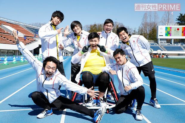 草なぎが参加した「チームi enjoy!」は、稲村亜美＆動画クリエイターのフィッシャーズで構成