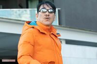 ピエール瀧、カフェ貸切で行われた「俳優復帰の打ち合わせ」現場を目撃!