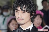 斎藤工の神対応のウラで…『東京国際映画祭』で勃発!カメラマンの“怒号トラブル”の背景に盗難未遂事件