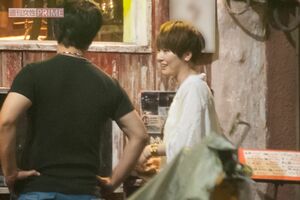 2014年7月、離婚会見の翌日も元夫が経営するお店を手伝いに来ていた遠野なぎこ