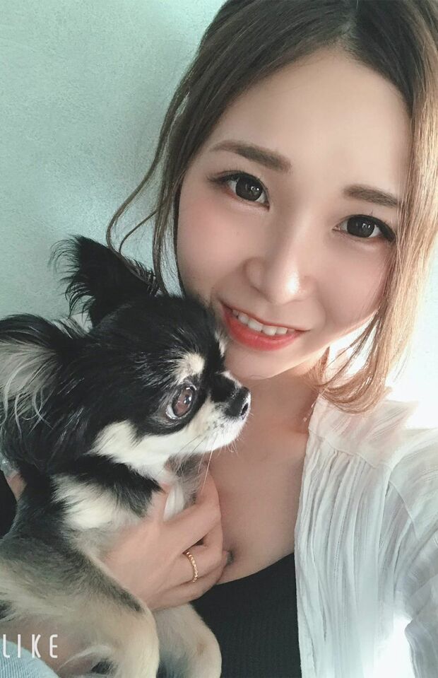megu lifeさん●3児のシンママ。100均やスリコなどのコスパアイテムを活用した収納やお掃除方法などを、インスタやYouTubeの「megu life 暮らし/収納」で配信中。テレビや雑誌への出演も。