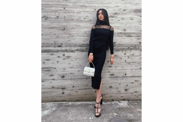 ※2『アレキサンダーワン×BULGARIベルトバッグ』33万5000円（編集部調べ、画像は公式インスタグラムより）