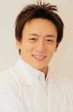 木島豪先生 東京医科大学病院循環器内科へ入局後、2008年に医療法人社団EPICDAY東京メディカルクリニック平和台駅前病院の院長に就任。老化防止と体質改善を行う治療法に着目し、内科、皮膚科などの一般診療を主に行いながら、予防医療を目的としたアンチエイジング内科を併設。メディアなどでも活躍中。
