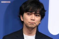 松本潤「今日は笑わないので…」とポロリ、『となりのチカラ』全力撮影でお疲れモード