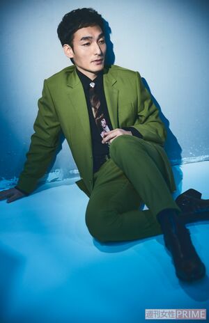 哀愁を漂わせ黄昏る草なぎ剛（撮影／廣瀬靖士）