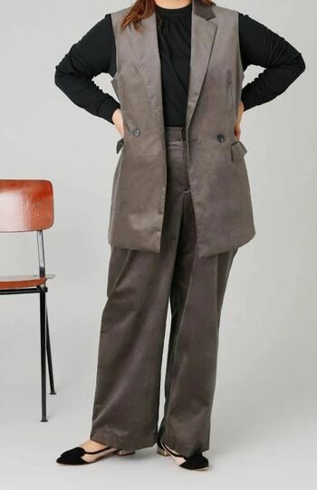 ジレ2万4200円／NEWYORKER（株式会社ダイドーフォワード）