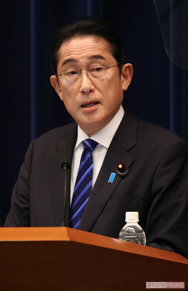 「増税しない」と言いながら、増税し続ける“増税クソメガネ”と呼ばれる岸田首相　写真／週刊女性写真班