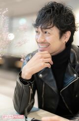 40代の色気漂う竹財輝之助（41）　撮影／佐藤靖彦