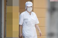 小室圭さん母、古巣洋菓子店に“再就職”で借金返済始動? 直撃に久しぶりの肉声