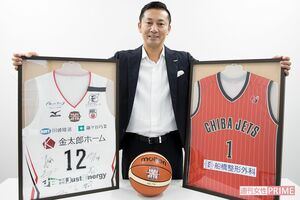 「打倒トヨタ」と大きな夢を掲げた島田さん。怒鳴られながらも粘り強く営業、スポンサー契約を結んでいった　