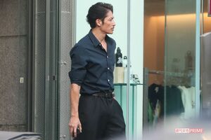 10月下旬、『極主夫道』の撮影現場に現れた玉木宏