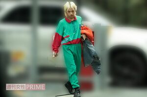 2020年、子どもと帰宅するryuchellさん