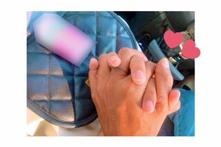 写真には「久しぶりにまさくんお休み　のんびりデートしたね」などのコメントが（請川左稀容疑者のフェイスブックより）