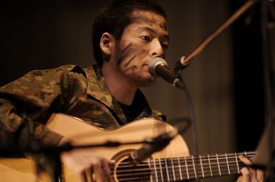 日本の“今”を歌う七尾旅人「人々の目が届きづらい場所で、国の本性が現れてくる」