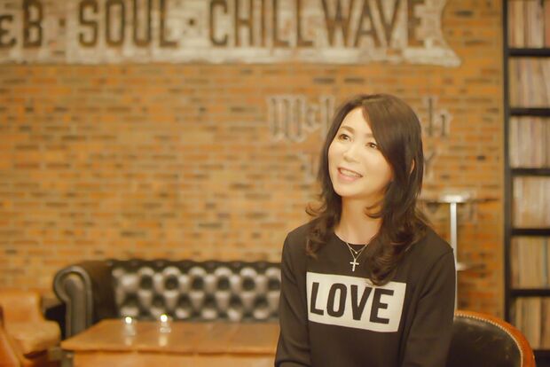 ライブ3公演のベストシーンを映画化 『souvenir the movie ～MARIYA TAKEUCHI Theater Live～』 11月23日～12月7日まで全国で期間限定公開 ​(C)Smile Publishers Inc.