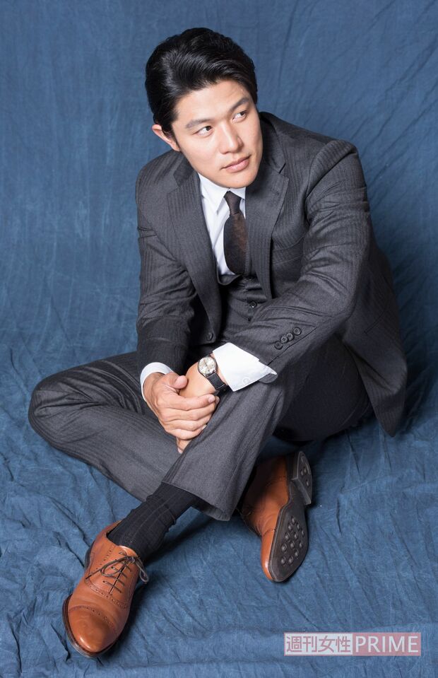 鈴木亮平　撮影／高梨俊浩