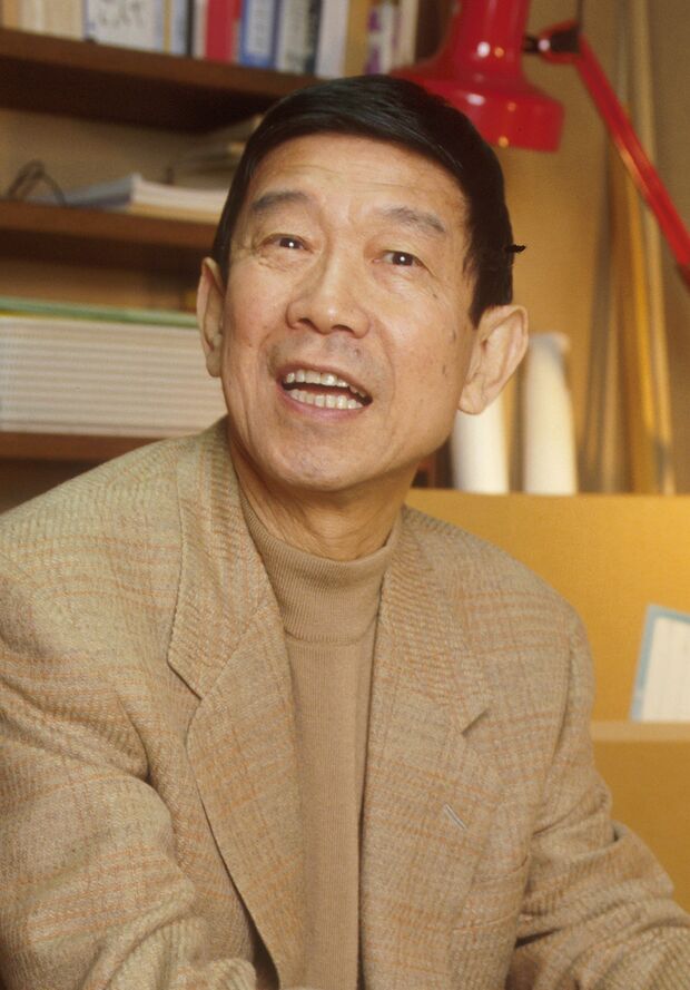 青島幸男『どん底』には、さまざまな有名人たちが訪れた