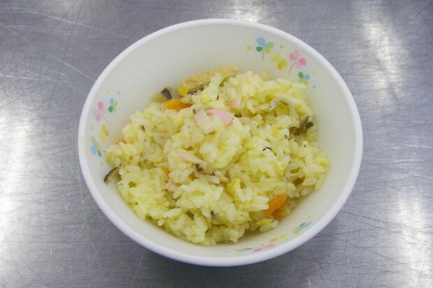 西予市のみかんごはんは、みかん寿司へ進化