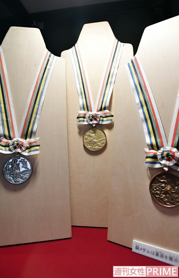 1964年東京オリンピックほか、国内の冬季大会の入賞メダルも造幣局が製造。