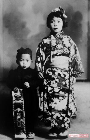 弟と７歳の中澤さん　