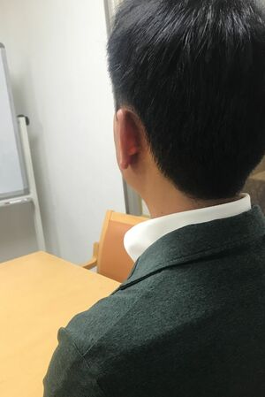 50代のキャスト、香さん。物腰が柔らかく、優しい雰囲気のイケおじ。その包容力には安心感も