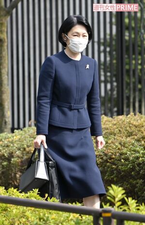 3月17日、悠仁さまの中学校の卒業式から高校の入学説明会へ直行された紀子さま