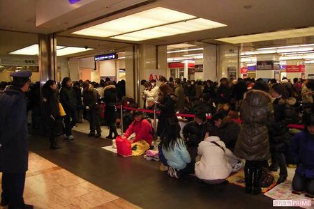 正月には、福袋を求める人で溢れる光景がおなじみの百貨店。写真は東武百貨店池袋店