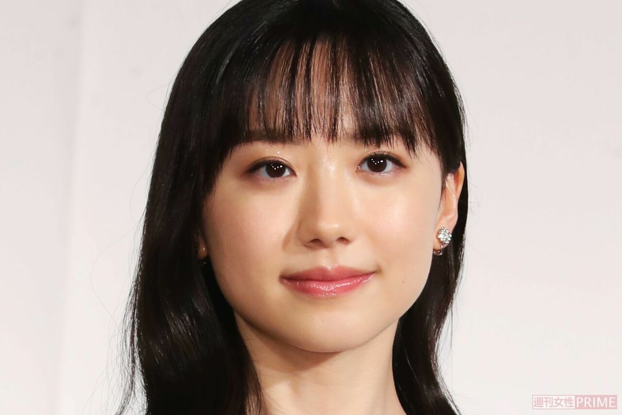 芦田愛菜チャイナドレス