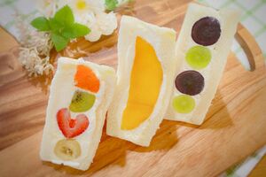 小麦粉を使うパン、輸入フルーツたっぷりのフルーツサンドも、さらに高級化?