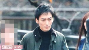 役作りなのか、この日の草なぎから笑顔がこぼれることはなかった