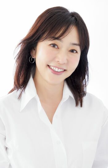 若見えテク1「大人の顔はふんわり丸くメイクで幸福顔をつくる」