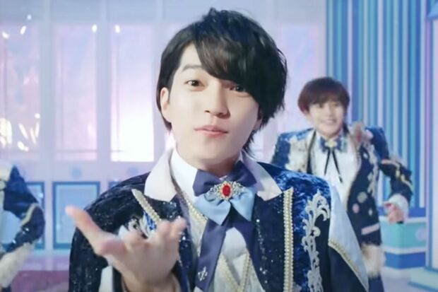 なにわ男子の『ダイヤモンドスマイル』公式MVより抜粋