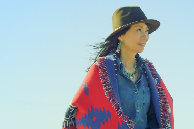 ライブ3公演のベストシーンを映画化 『souvenir the movie ～MARIYA TAKEUCHI Theater Live～』 11月23日～12月7日まで全国で期間限定公開 ​(C)Smile Publishers Inc.